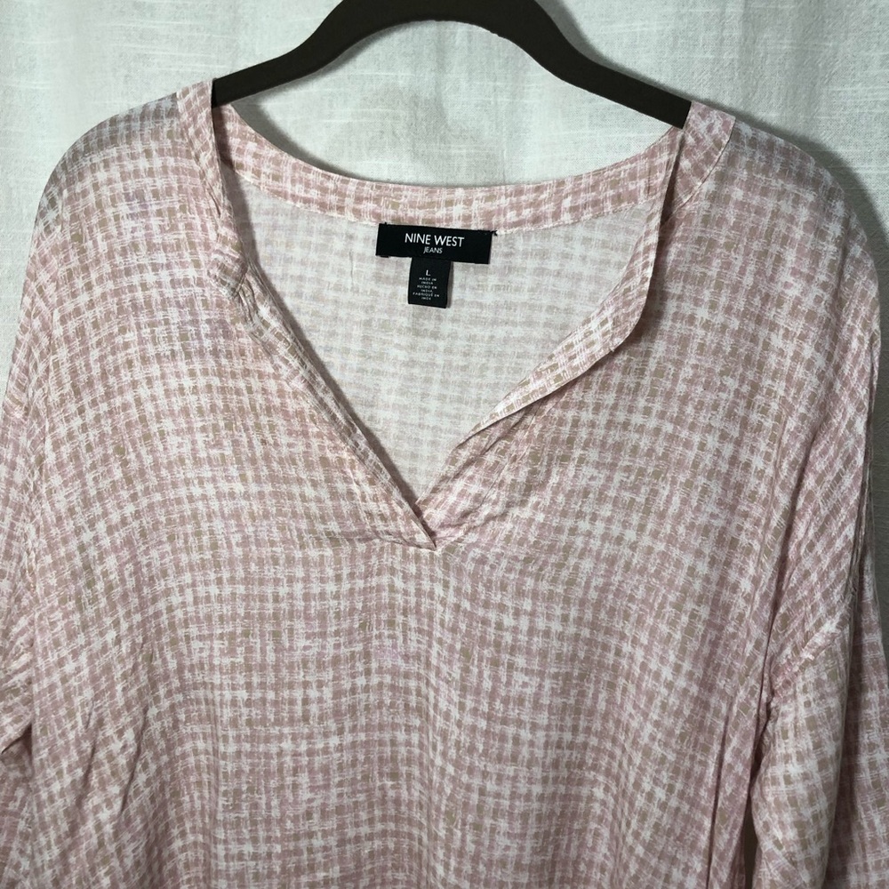 NINE WEST JEANS  blush pink blouse - Picture 2 of 8